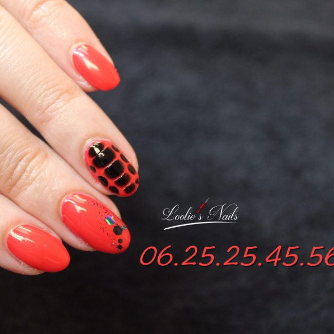 Looliesnails chez Sampique Tatouage